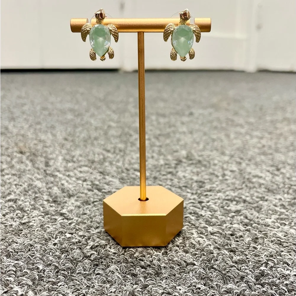 Gold and Green Turtle Earrings - Picture 4 of 4